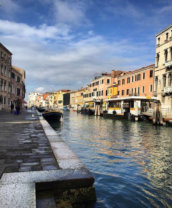 Residenza Ponte Degli Scalzi Venesia Bagian luar foto